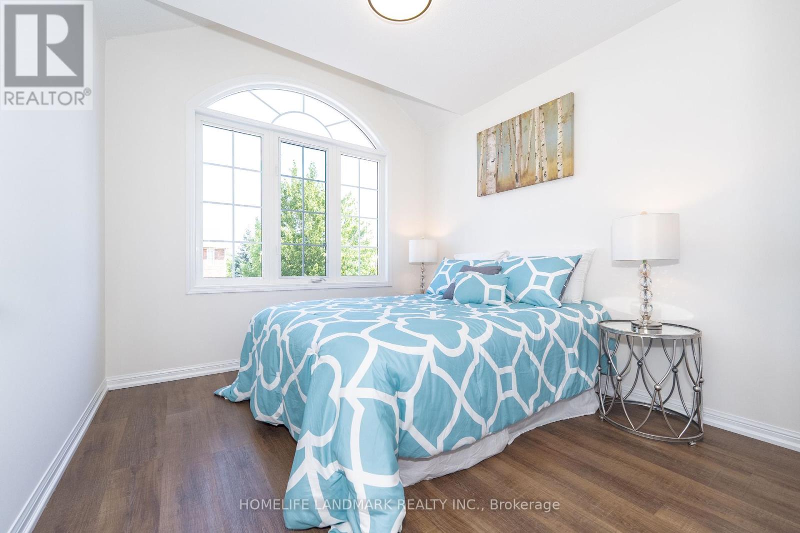 Photo 30 of 139 Dougherty Crescent, Whitchurchstouffville ON