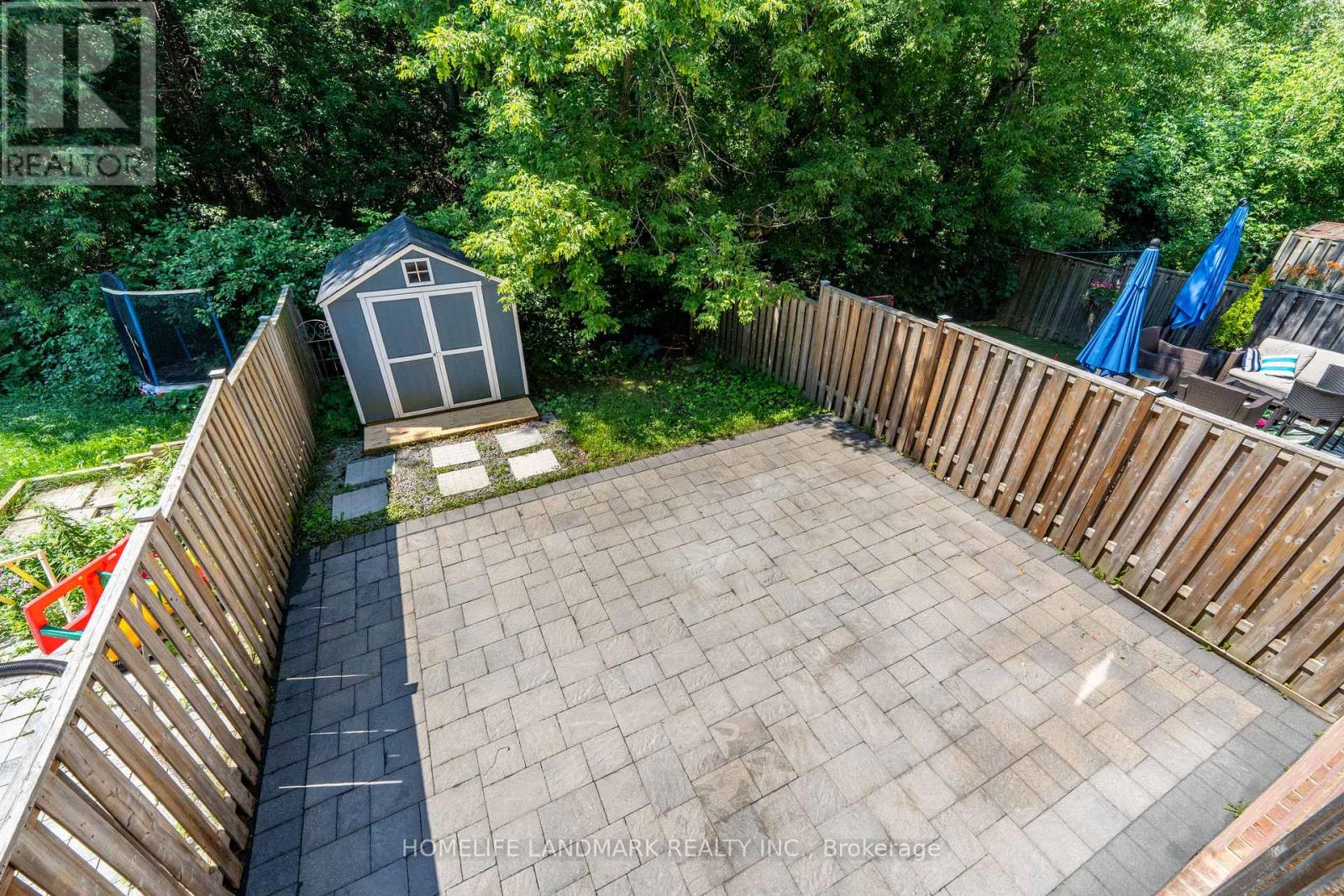 Photo 12 of 139 Dougherty Crescent, Whitchurchstouffville ON