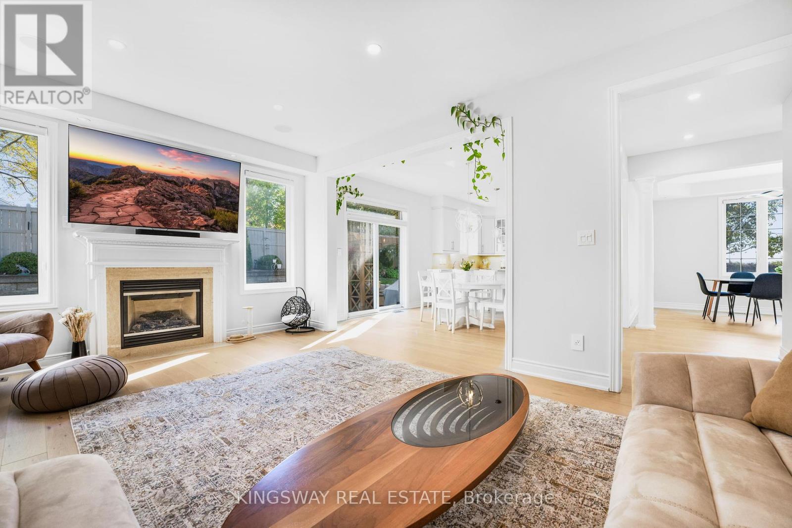 Photo 33 of 61 Milligan Street, Bradford West Gwillimbury ON