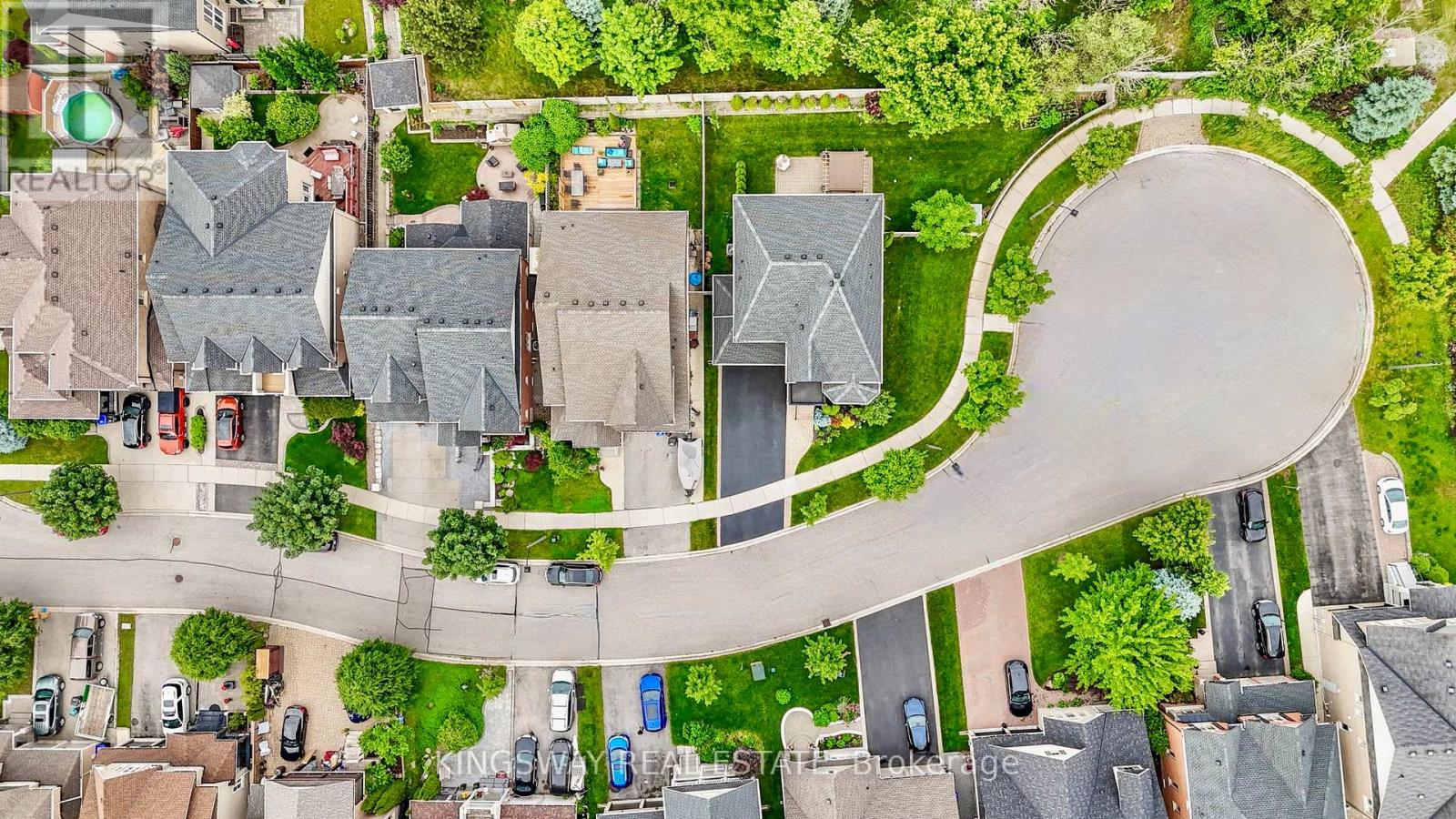 Photo 22 of 61 Milligan Street, Bradford West Gwillimbury ON