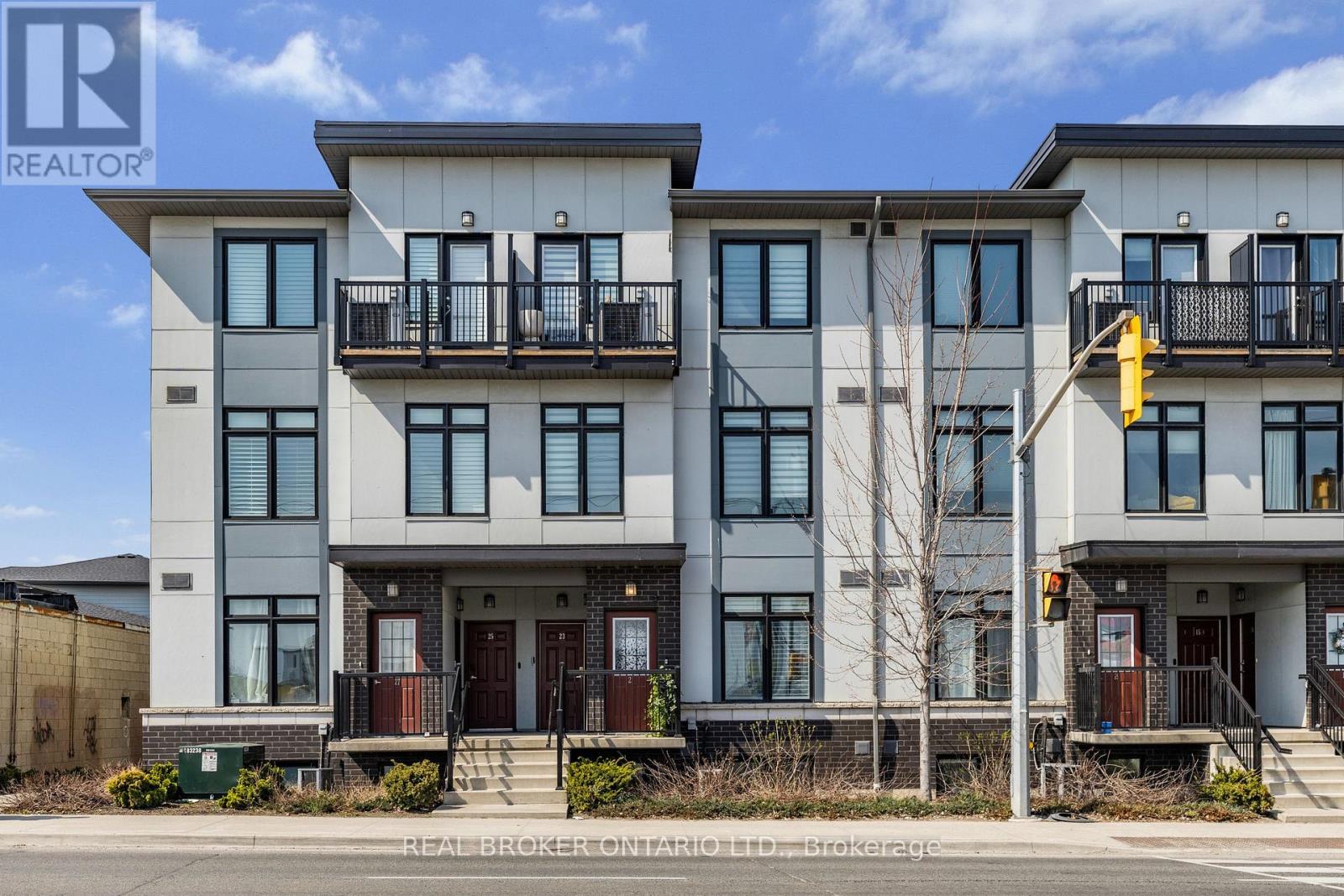 Photo 20 of 21 630 Rogers Road, Toronto ON