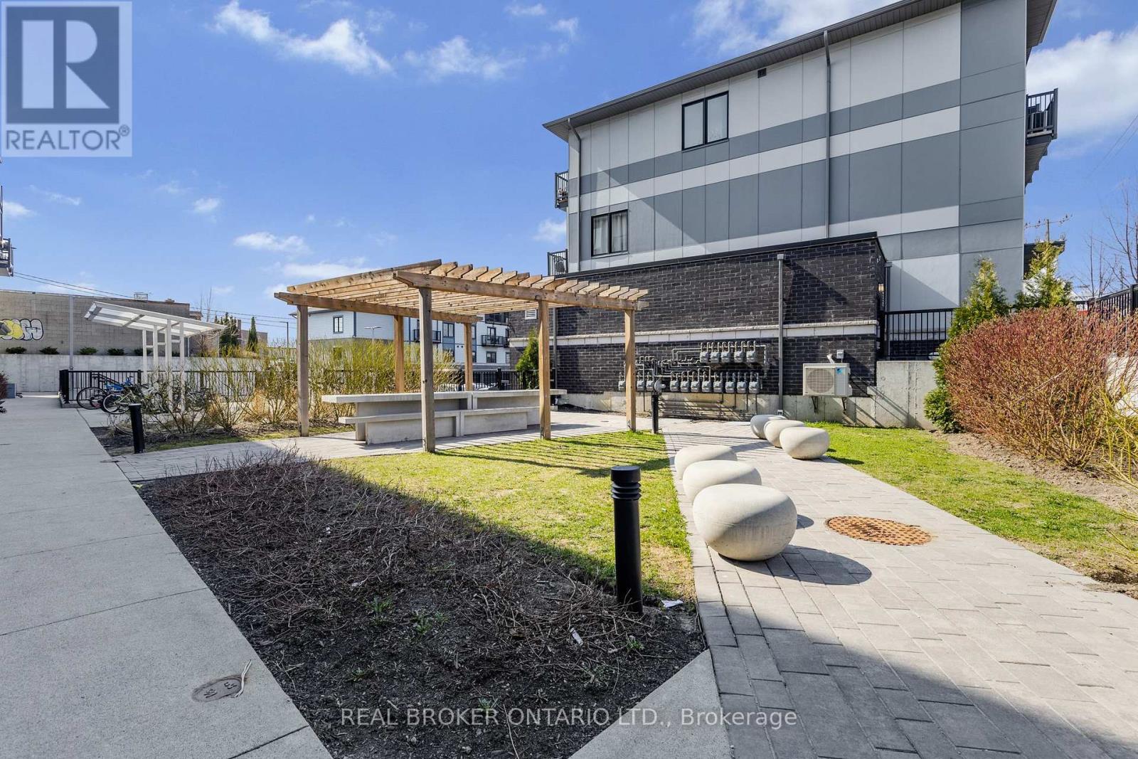 Photo 3 of 21 630 Rogers Road, Toronto ON