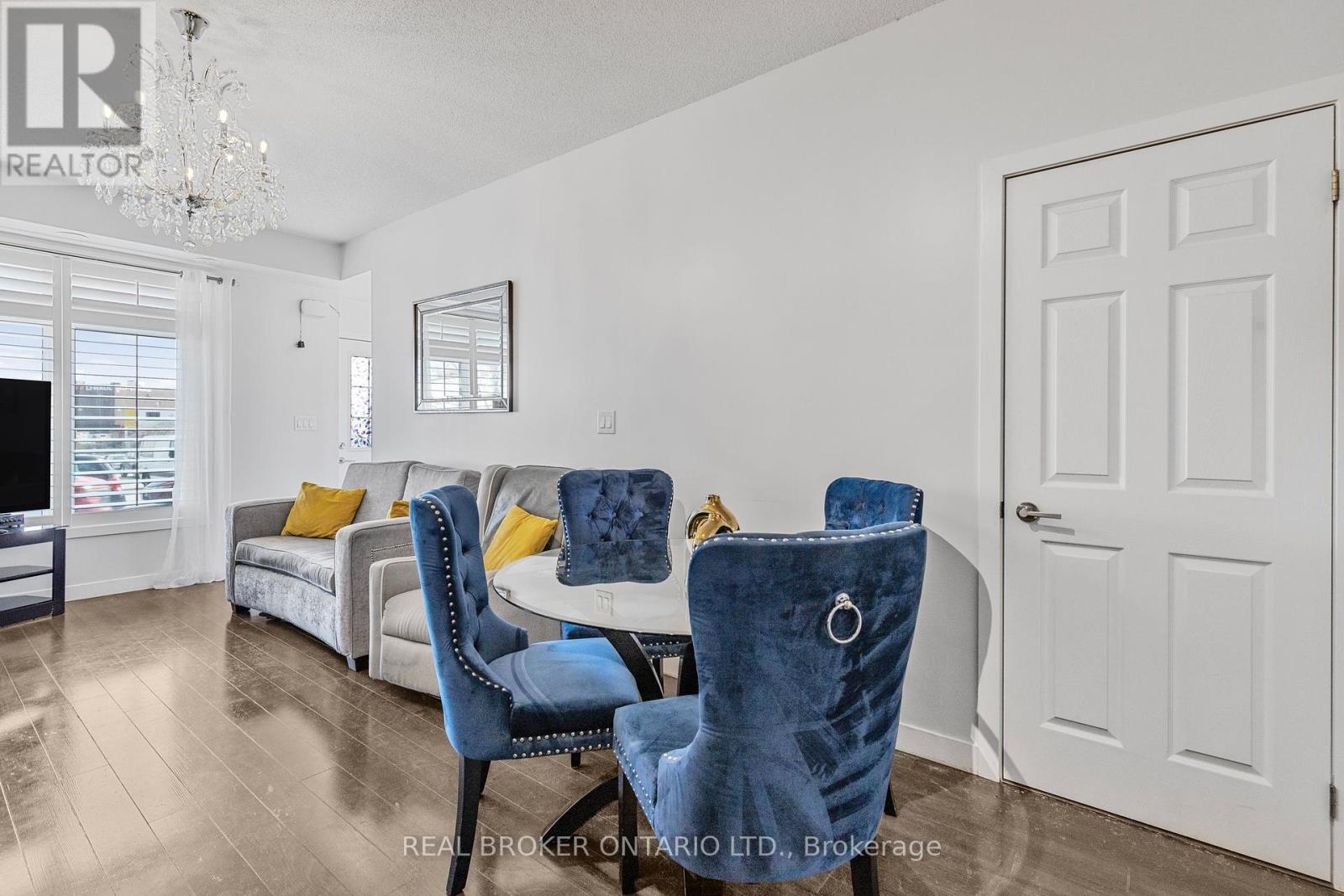 Photo 6 of 21 630 Rogers Road, Toronto ON