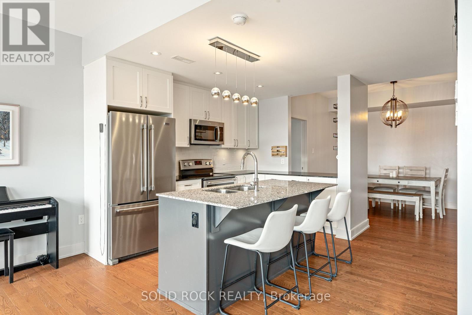 Photo 12 of 301 345 Elizabeth Cosgrove Private, Ottawa ON