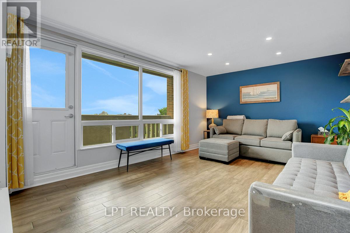 Photo 22 of 807 1100 Ambleside Drive, Ottawa ON