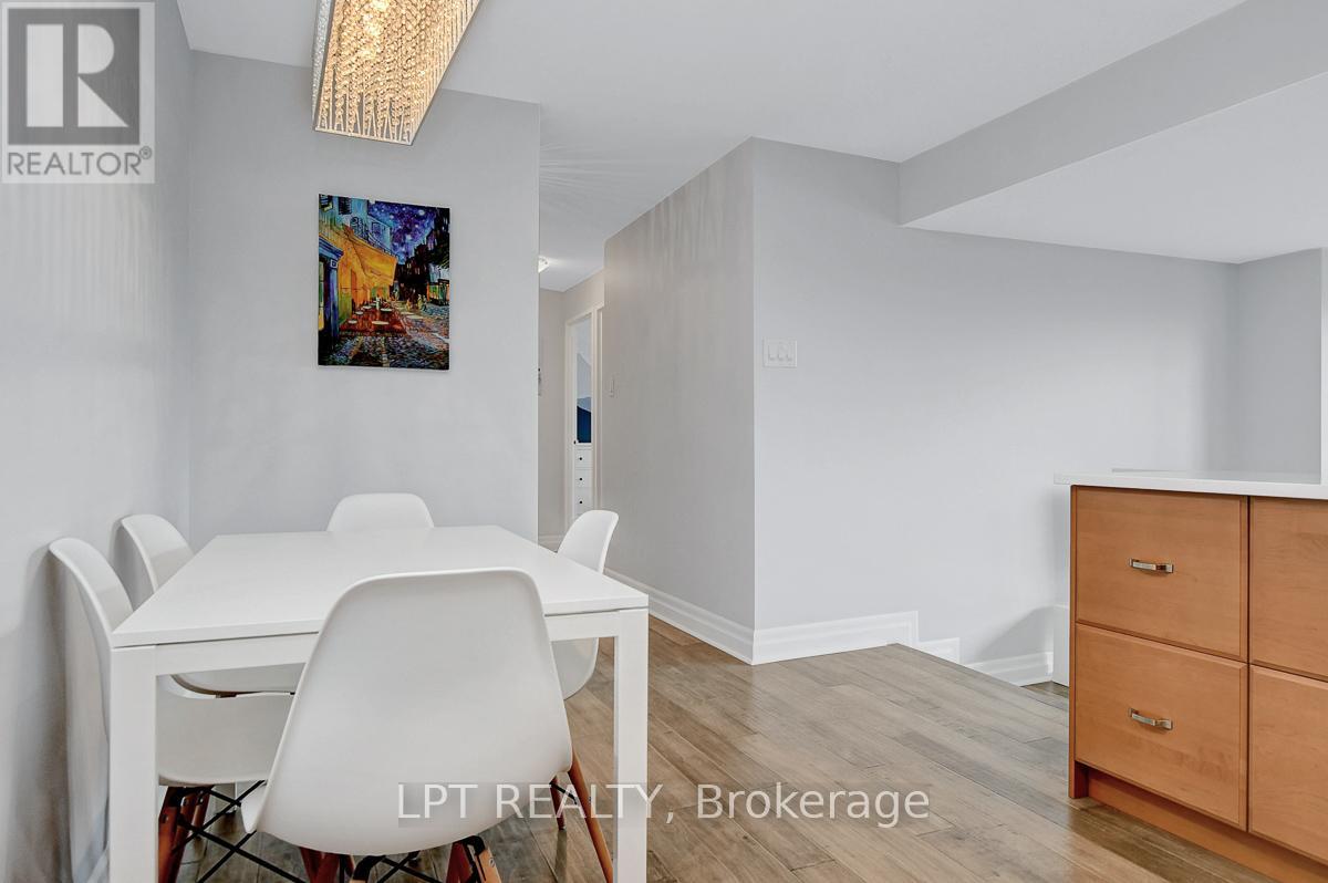 Photo 30 of 807 1100 Ambleside Drive, Ottawa ON