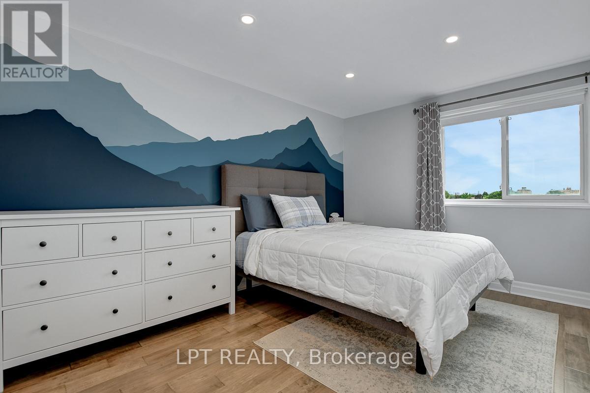 Photo 33 of 807 1100 Ambleside Drive, Ottawa ON
