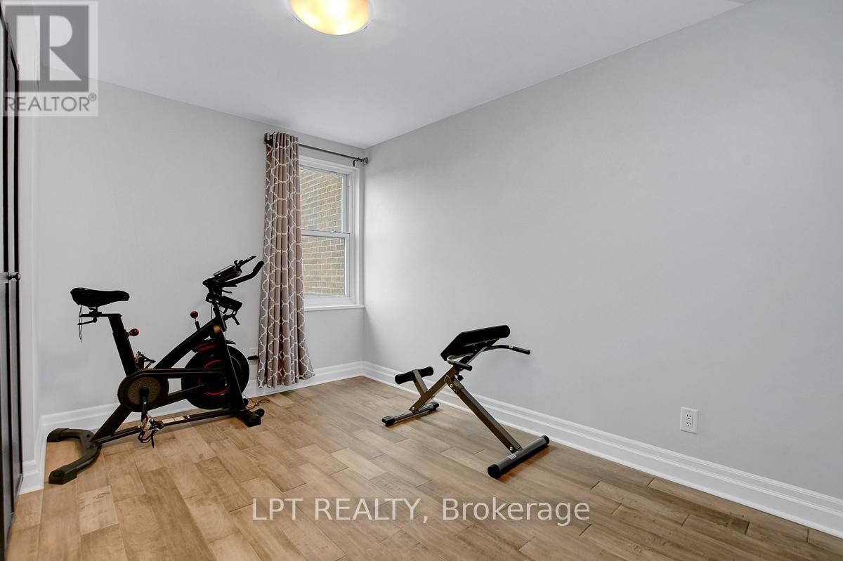 Photo 34 of 807 1100 Ambleside Drive, Ottawa ON