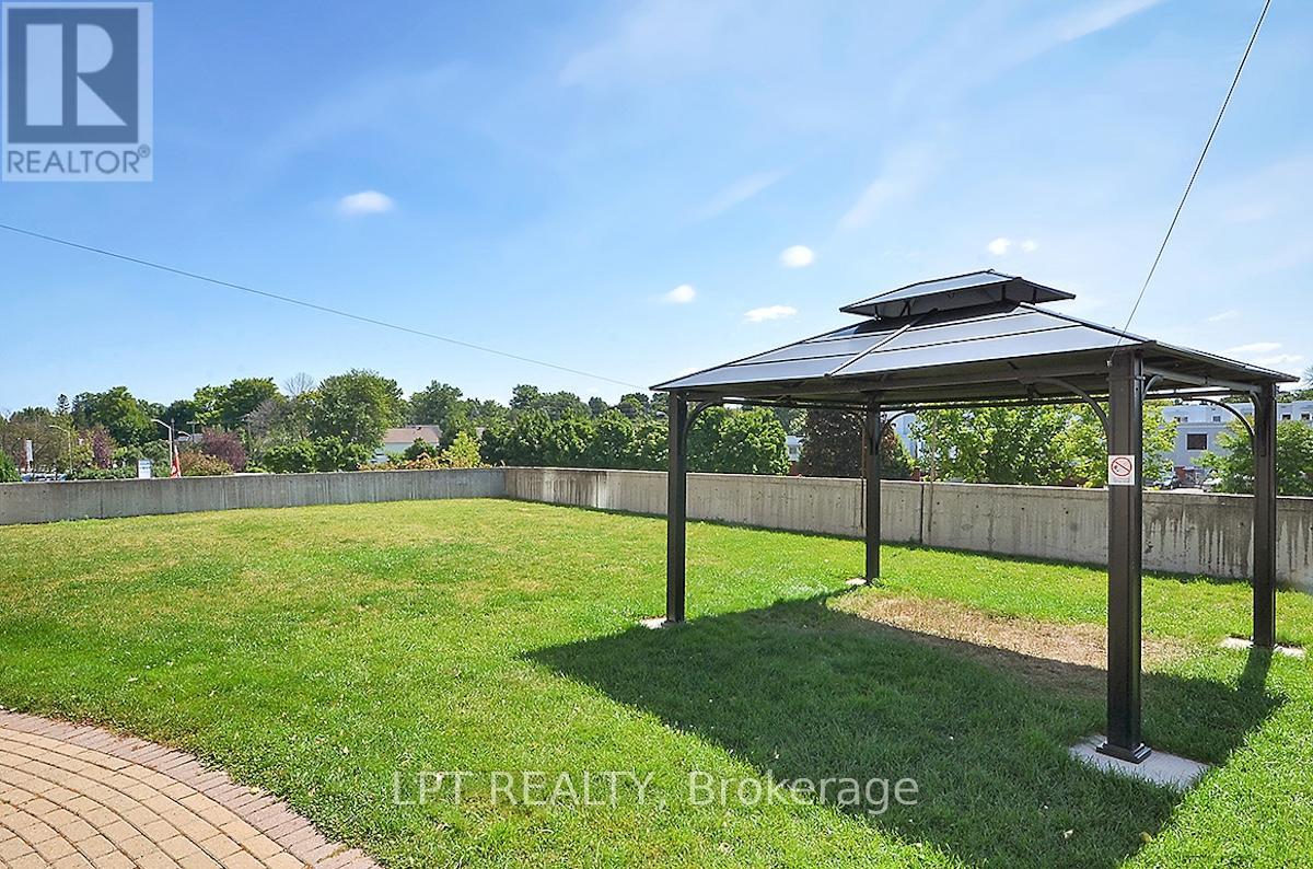 Photo 37 of 807 1100 Ambleside Drive, Ottawa ON