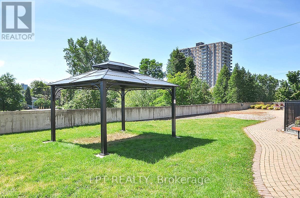 Photo 21 of 807 1100 Ambleside Drive, Ottawa ON