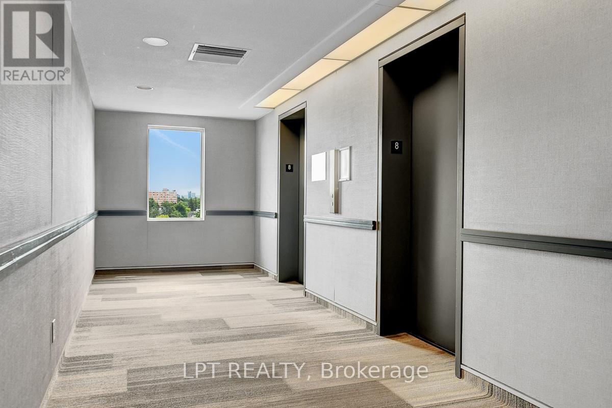 Photo 40 of 807 1100 Ambleside Drive, Ottawa ON