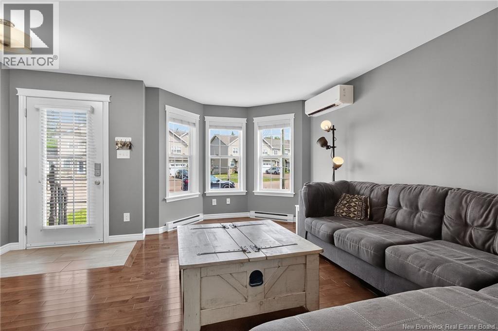 Photo 5 of 382 Dolbeau Street, Dieppe NB