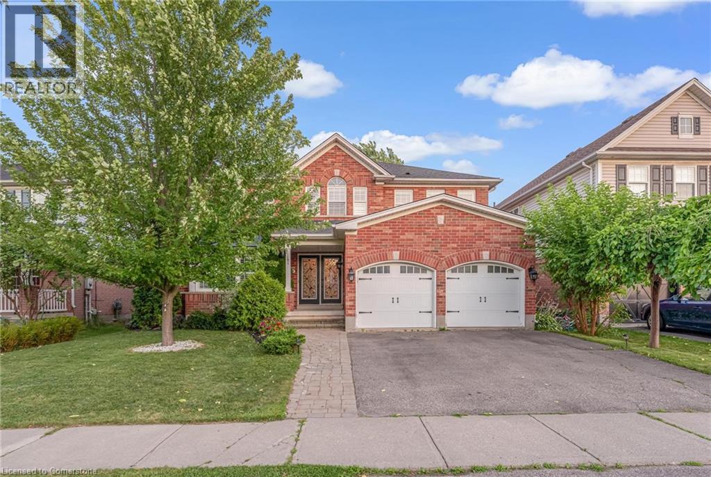Photo 2 of 17 Webb Avenue, Brantford ON
