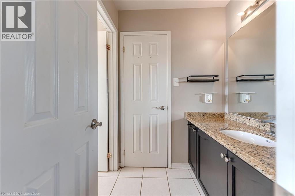 Photo 29 of 17 Webb Avenue, Brantford ON