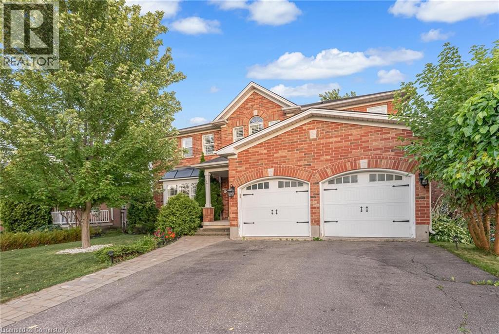 Photo 3 of 17 Webb Avenue, Brantford ON