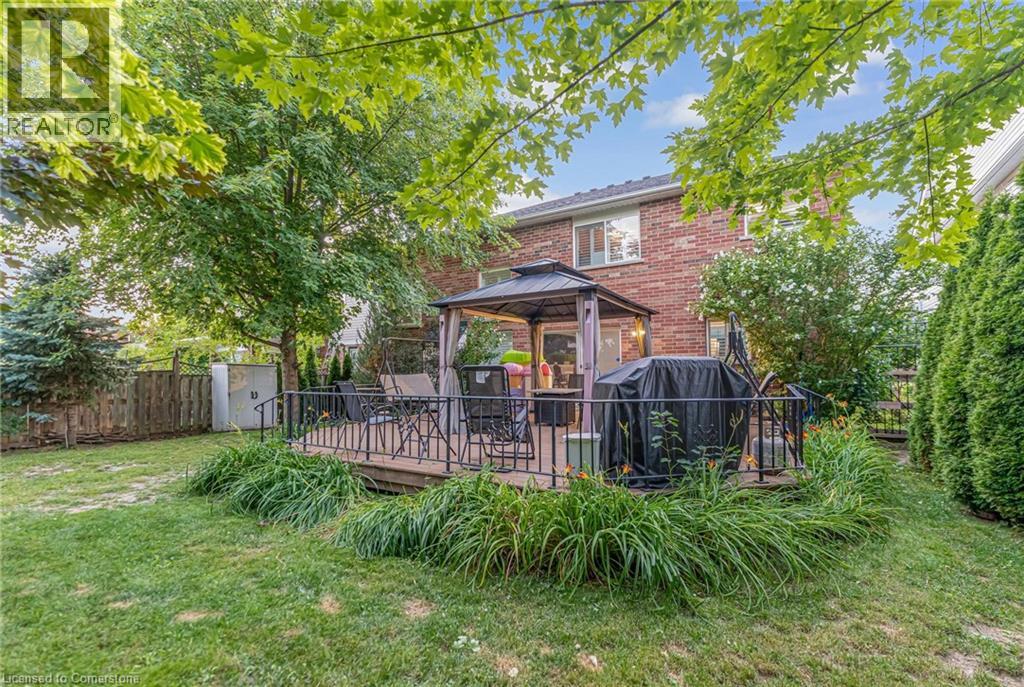 Photo 41 of 17 Webb Avenue, Brantford ON