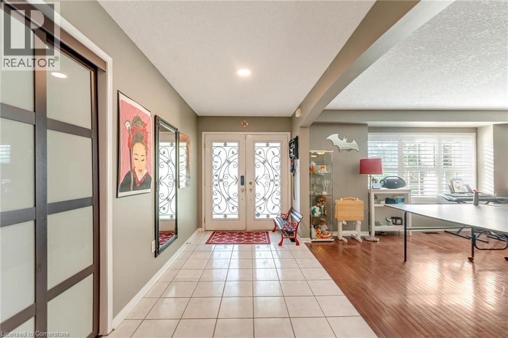 Photo 5 of 17 Webb Avenue, Brantford ON