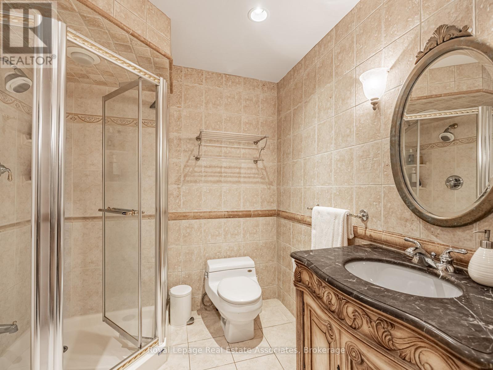 Photo 29 of 1046 Springhill Drive, Mississauga ON