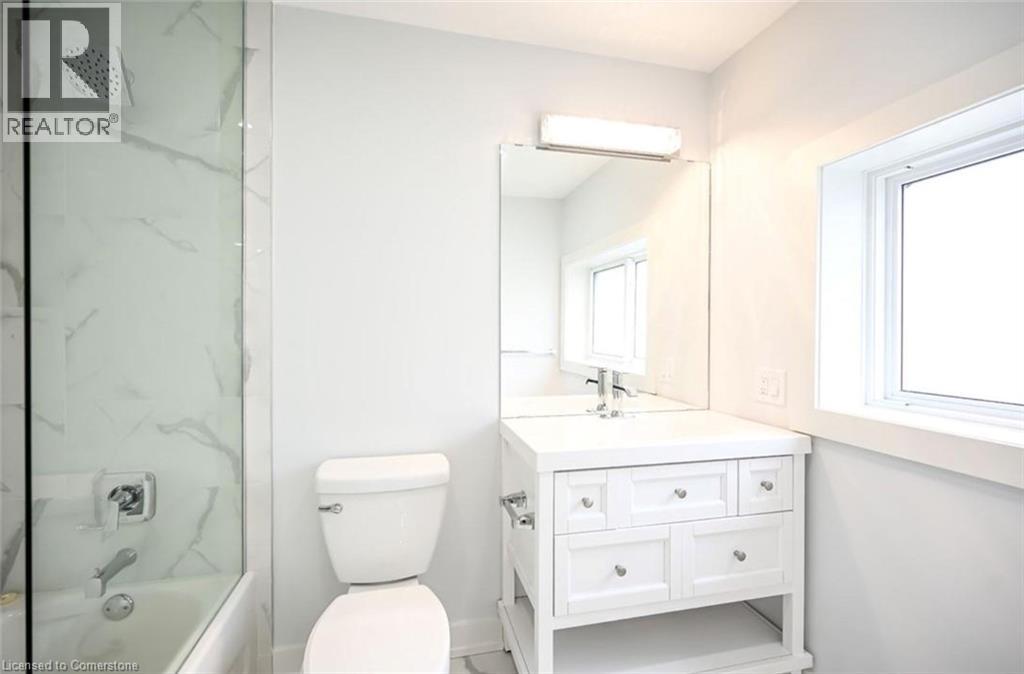 Photo 3 of 7 Chester Road Unit 3, Hamilton ON