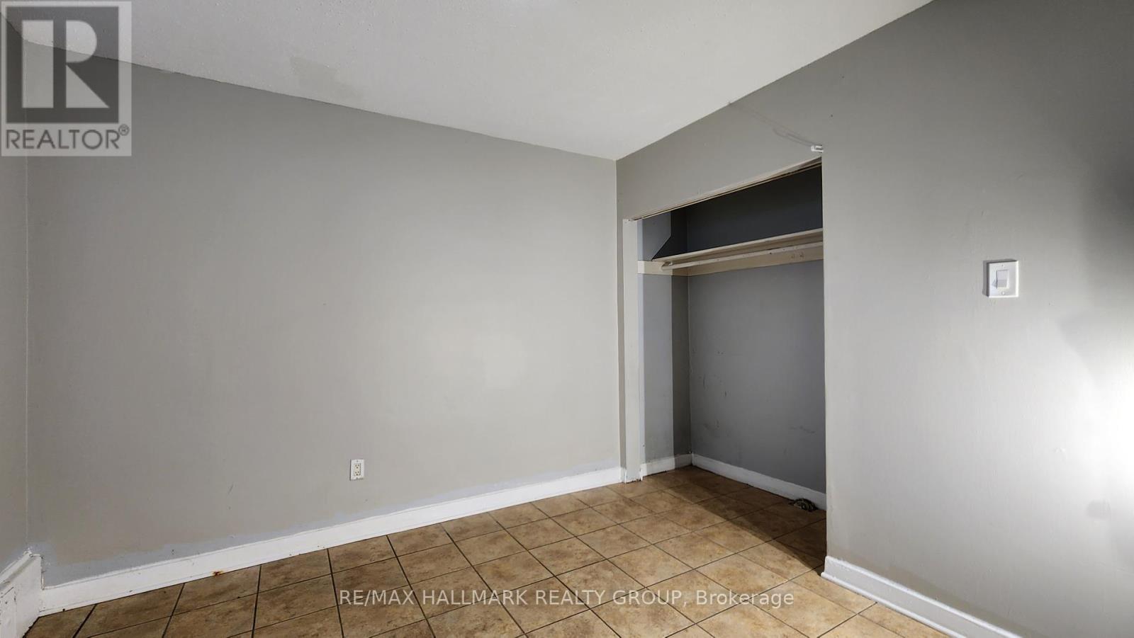 Photo 8 of 1 1280 Dorchester Avenue, Ottawa ON