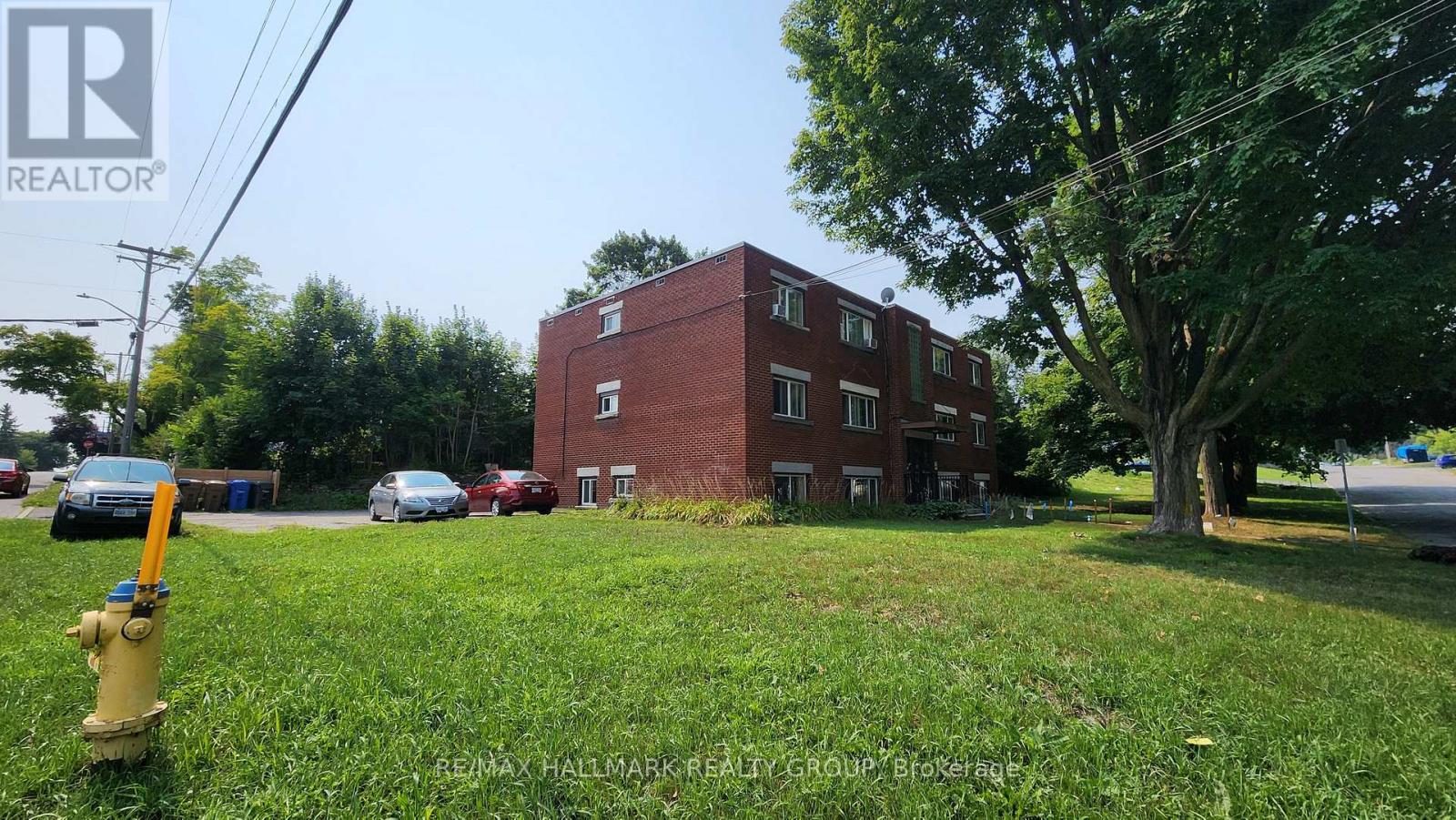 Photo 7 of 1 1280 Dorchester Avenue, Ottawa ON