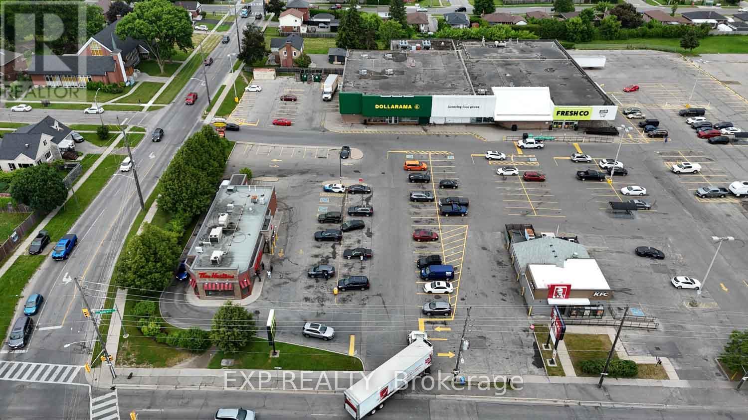 Photo 8 of 536 King Street E, Oshawa ON