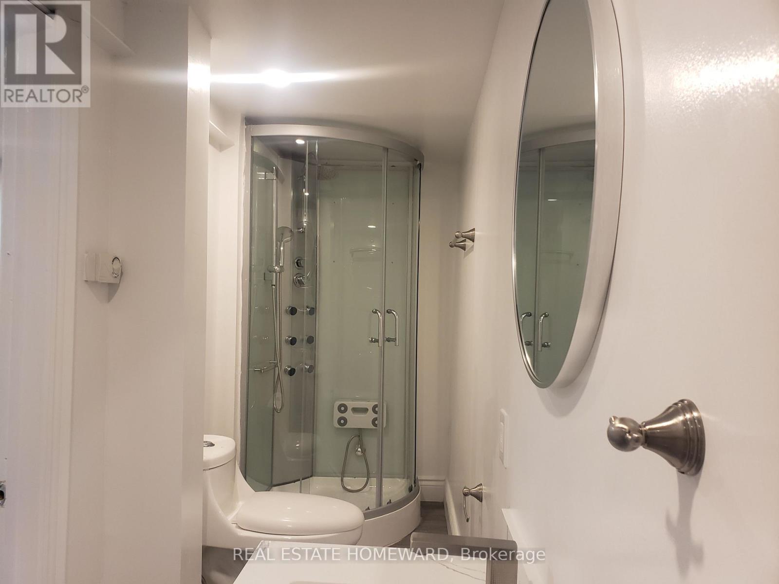 Photo 5 of Lower 932 Elgin Street, Newmarket ON
