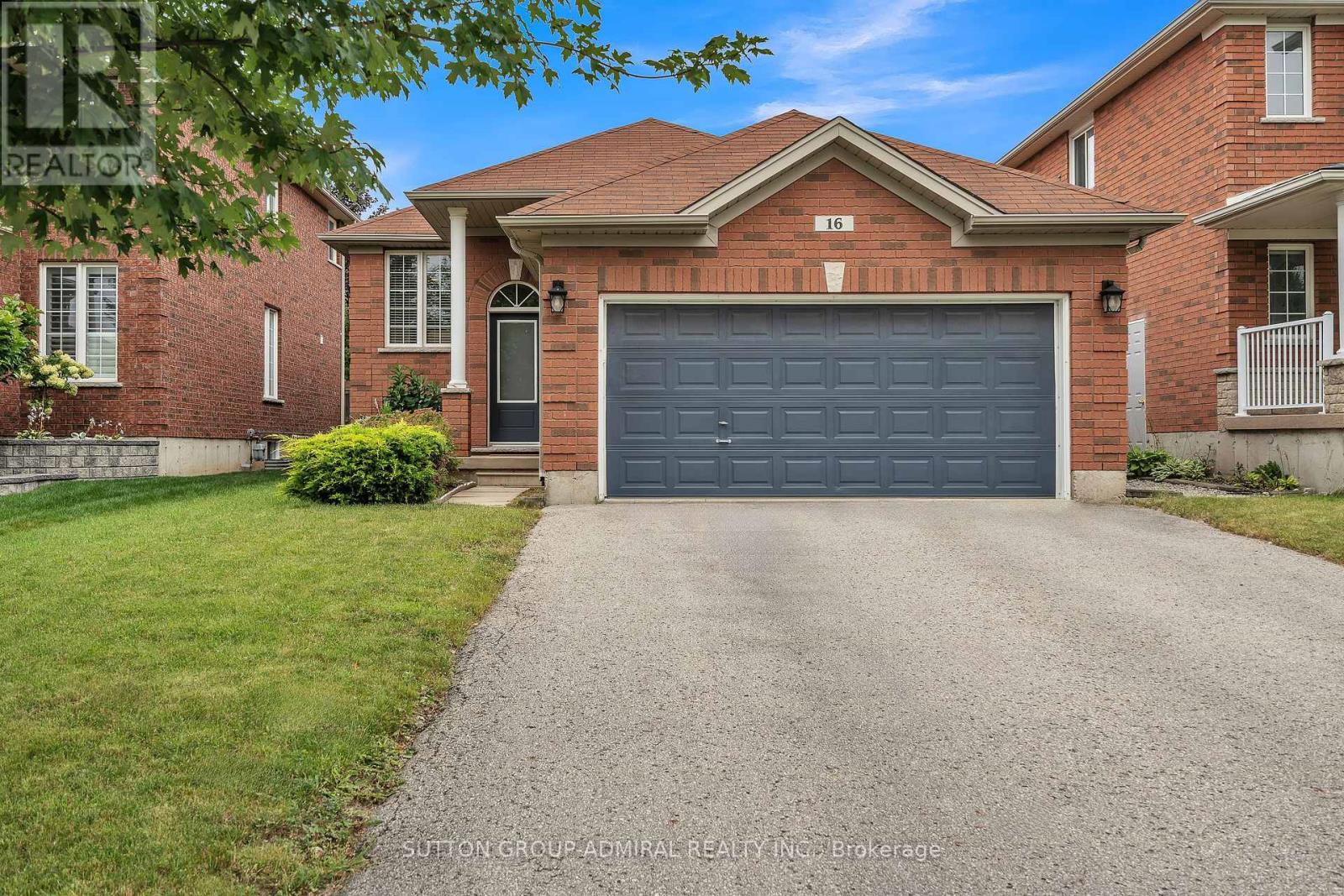 Photo 9 of 16 Empire Drive, Barrie ON