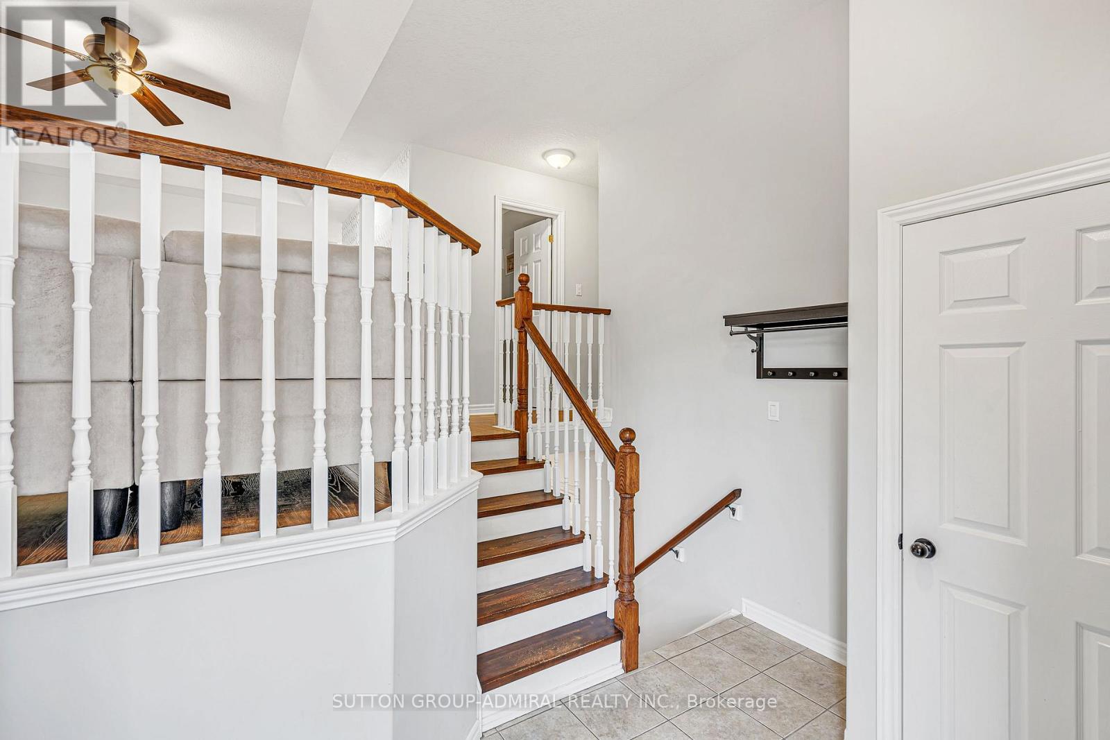 Photo 41 of 16 Empire Drive, Barrie ON