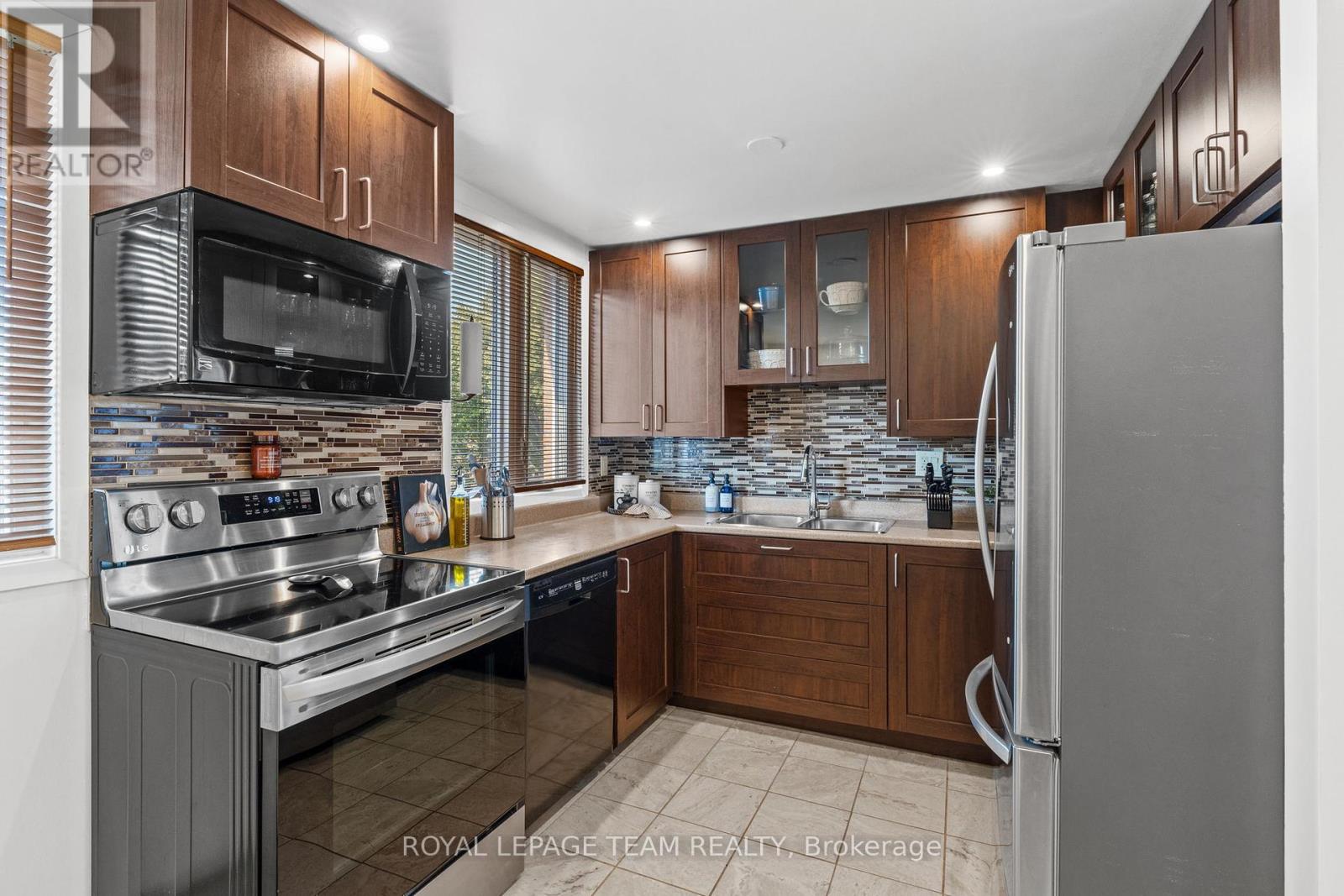 Photo 33 of B 6501 Bilberry Drive, Ottawa ON