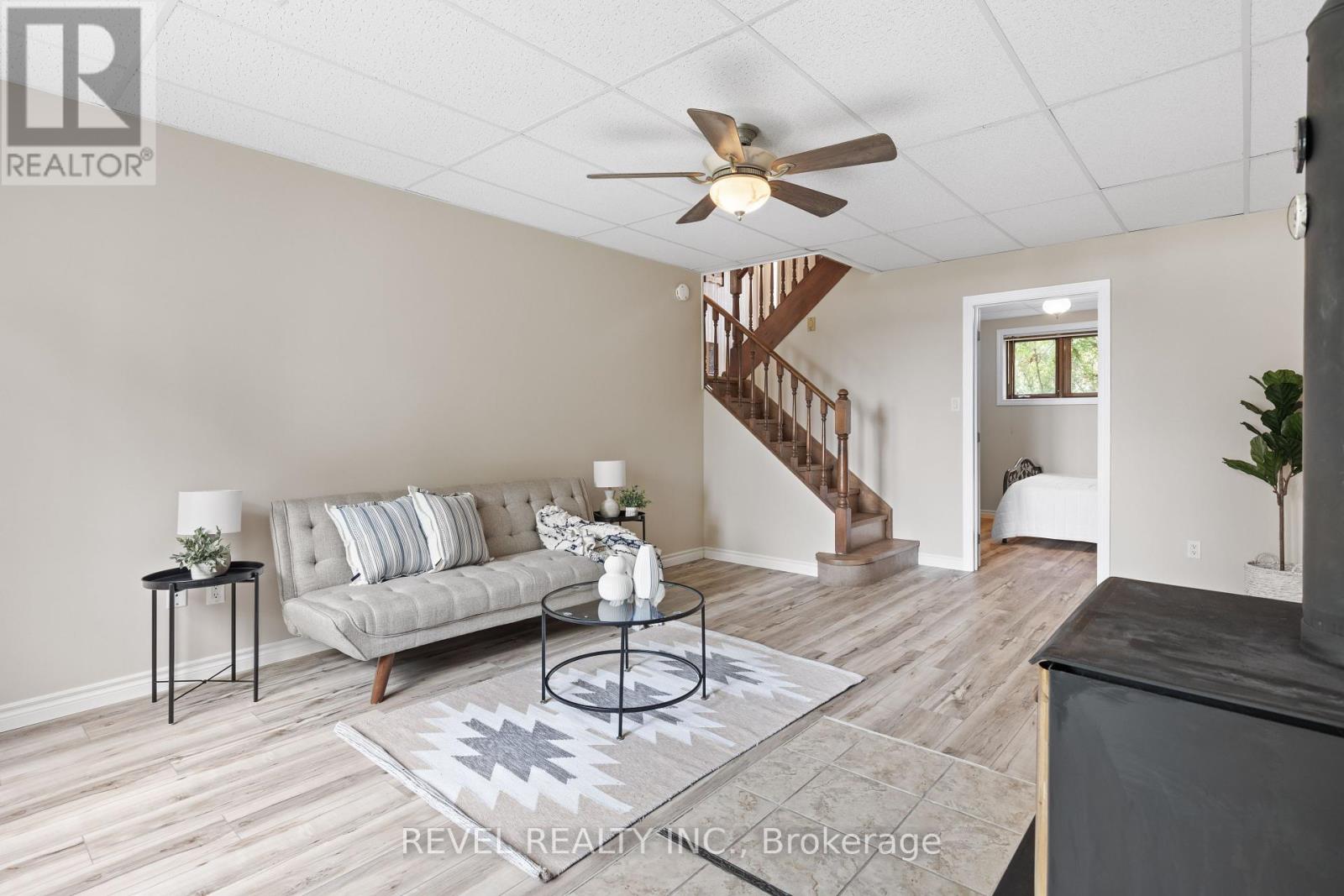 Photo 17 of 126 Pinewood Boulevard, Kawartha Lakes ON