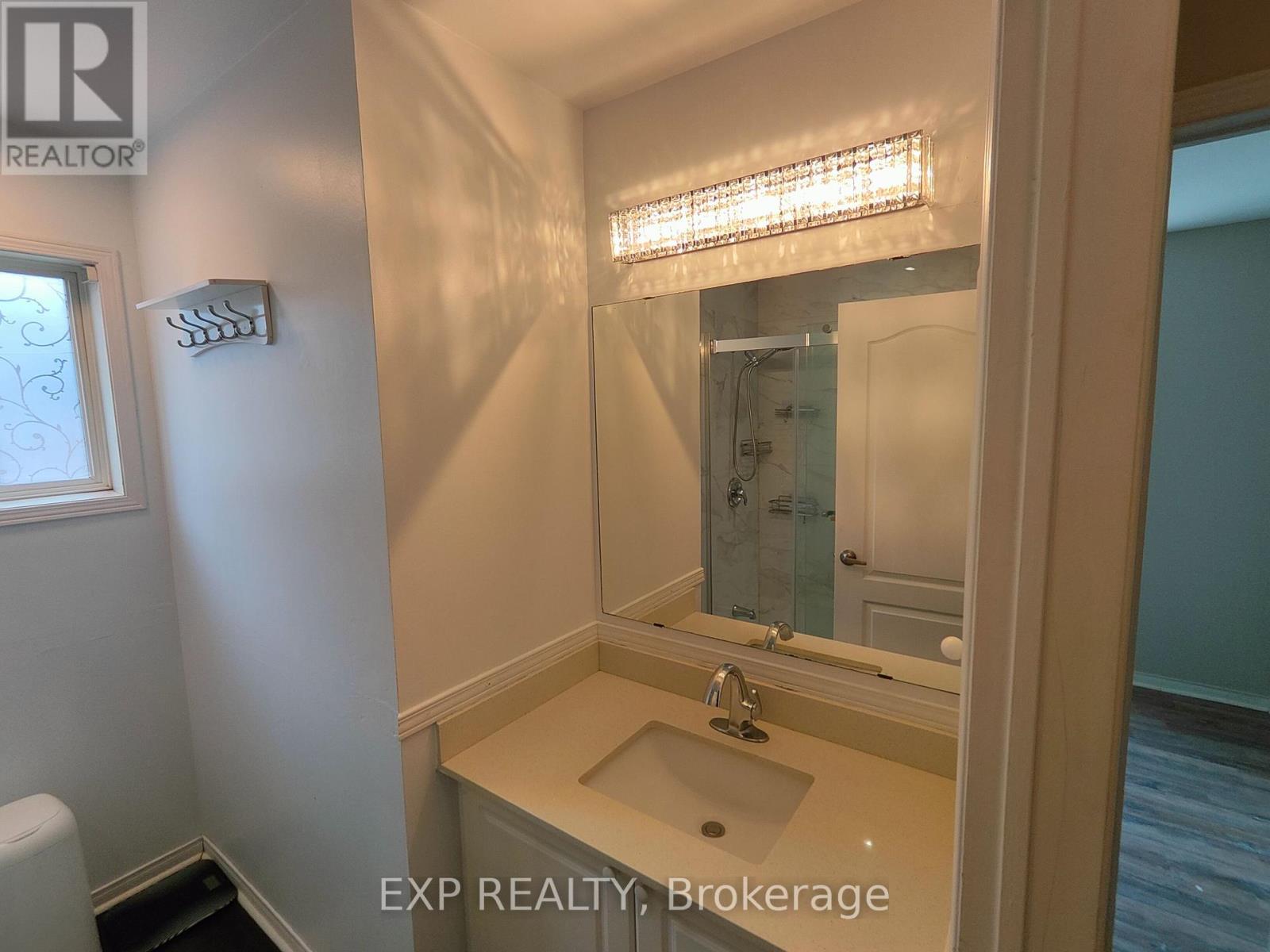 Photo 4 of 5919 Tampico Way, Mississauga ON