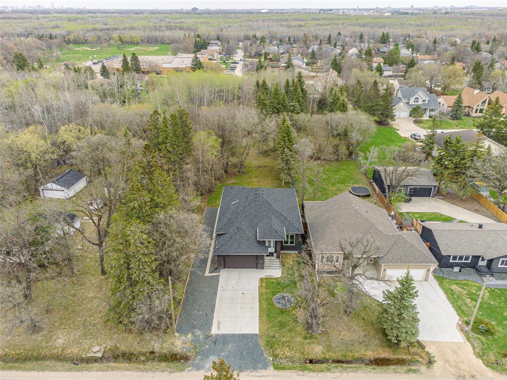 Photo 28 of 747 Elmhurst Road, Winnipeg MB