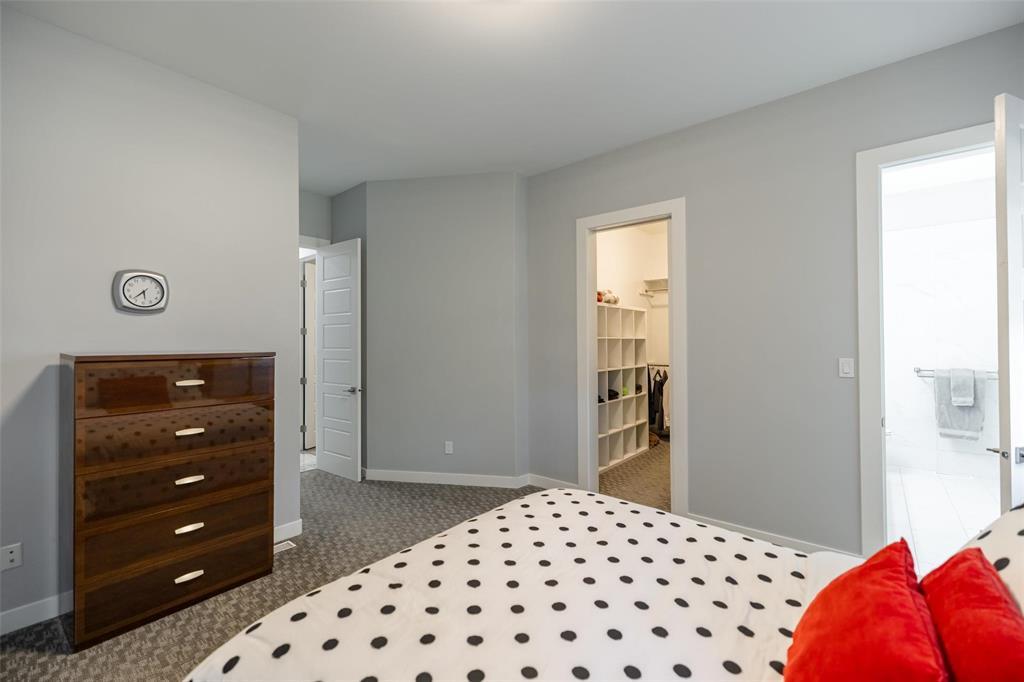 Photo 12 of 747 Elmhurst Road, Winnipeg MB