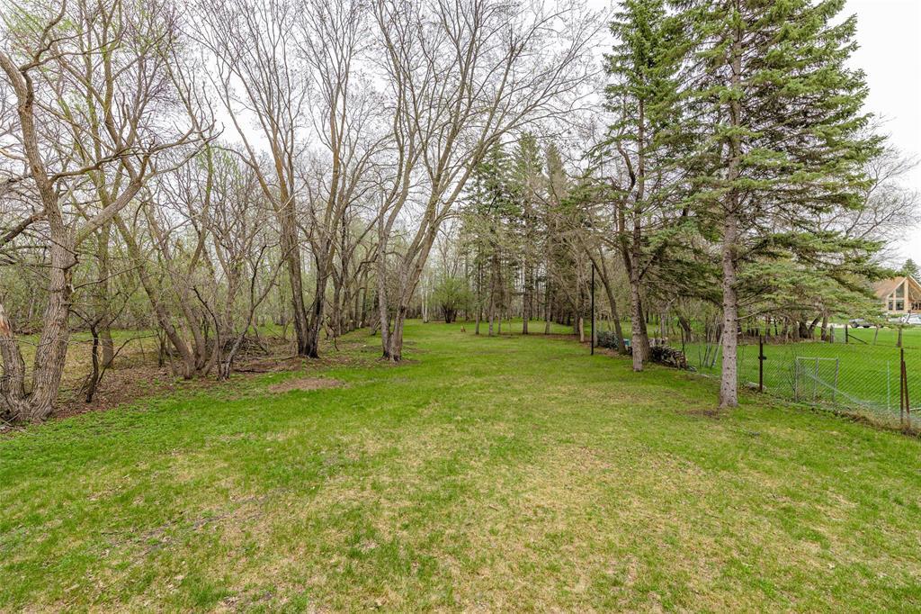 Photo 27 of 747 Elmhurst Road, Winnipeg MB