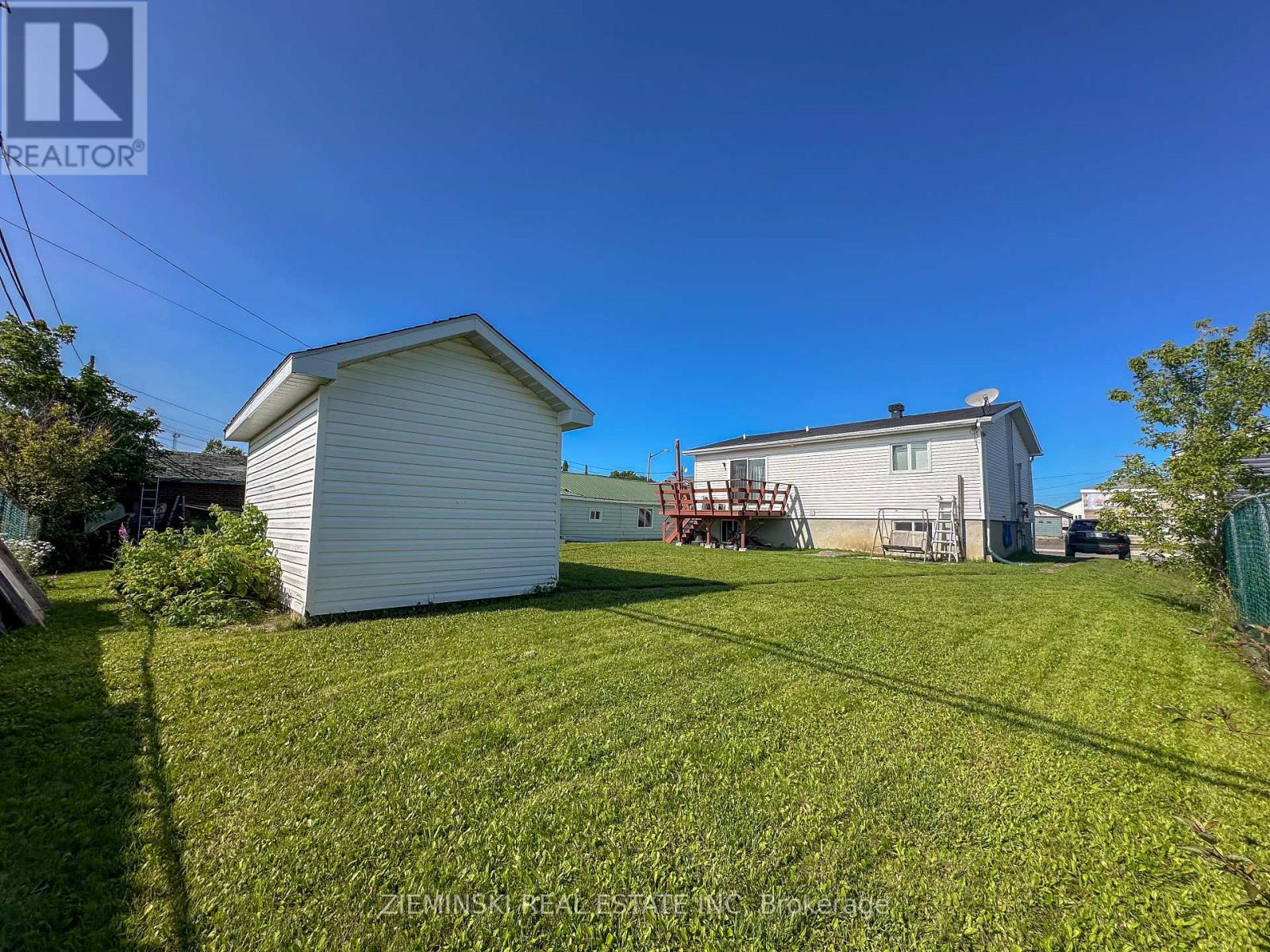 Photo 12 of 659 Victoria Road, Iroquois Falls ON