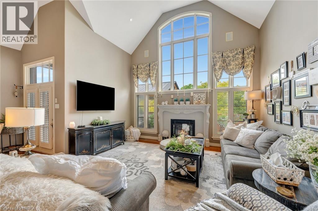 Photo 18 of 4 Macdonald Crescent, Brantford ON