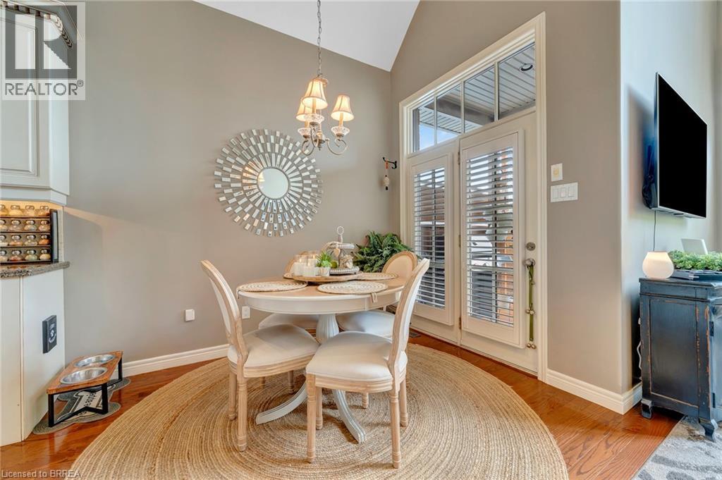 Photo 22 of 4 Macdonald Crescent, Brantford ON