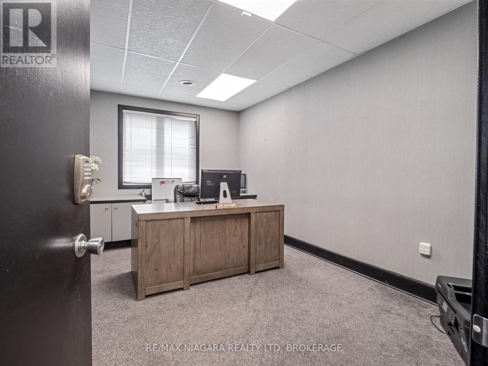 Photo 16 of 240 Jarvis Street, Fort Erie ON