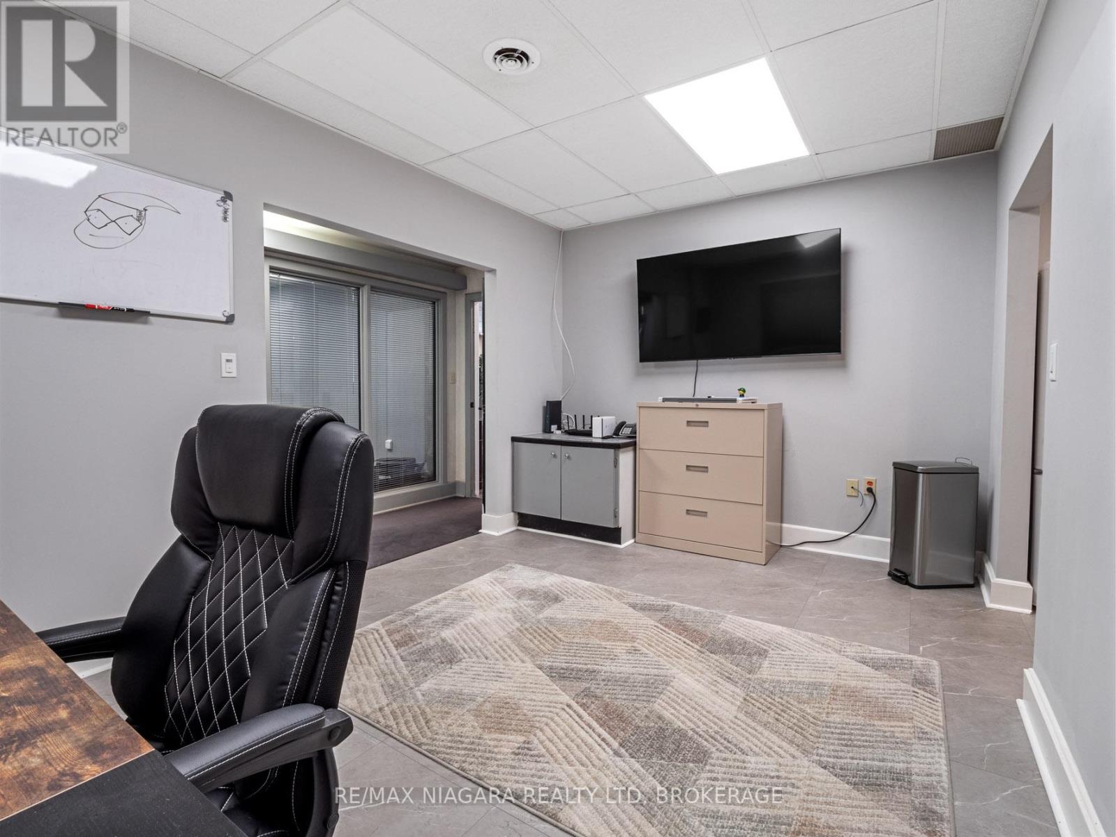 Photo 15 of 240 Jarvis Street, Fort Erie ON