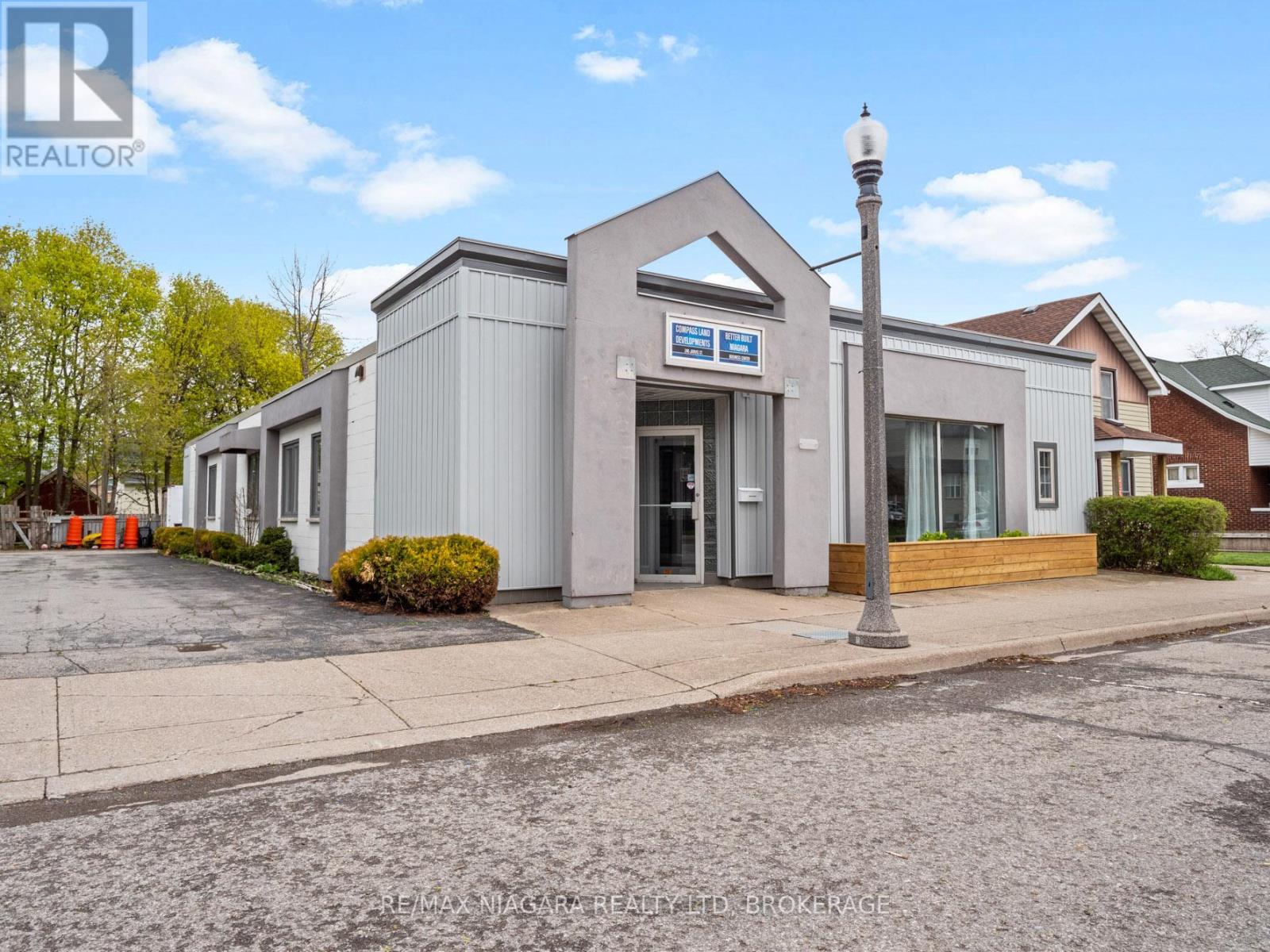 Photo 18 of 240 Jarvis Street, Fort Erie ON