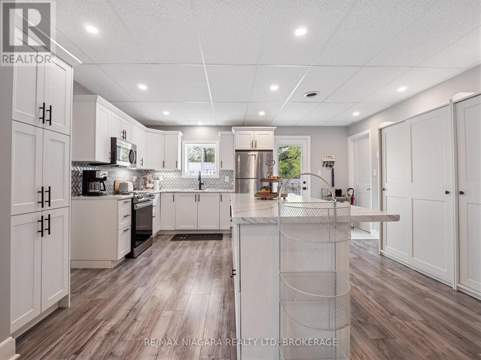 Photo 8 of 240 Jarvis Street, Fort Erie ON