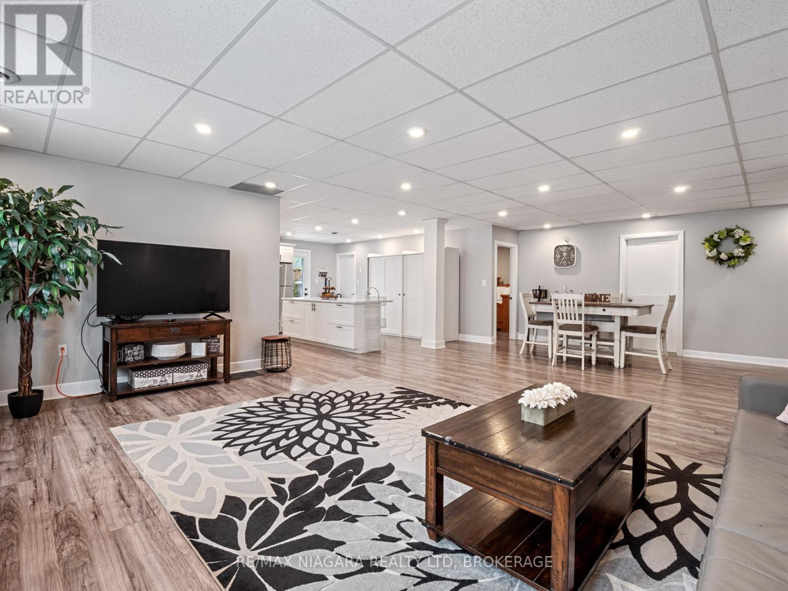 Photo 35 of 240 Jarvis Street, Fort Erie ON