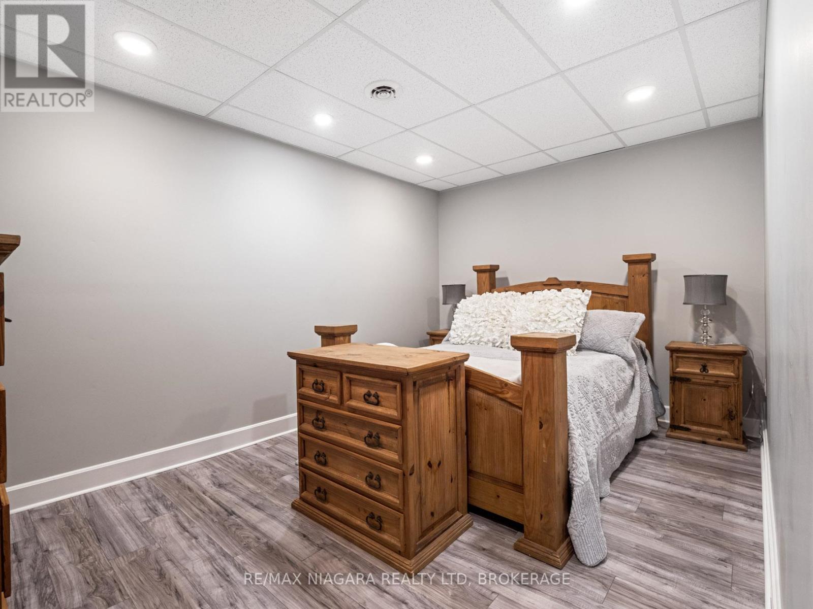 Photo 36 of 240 Jarvis Street, Fort Erie ON