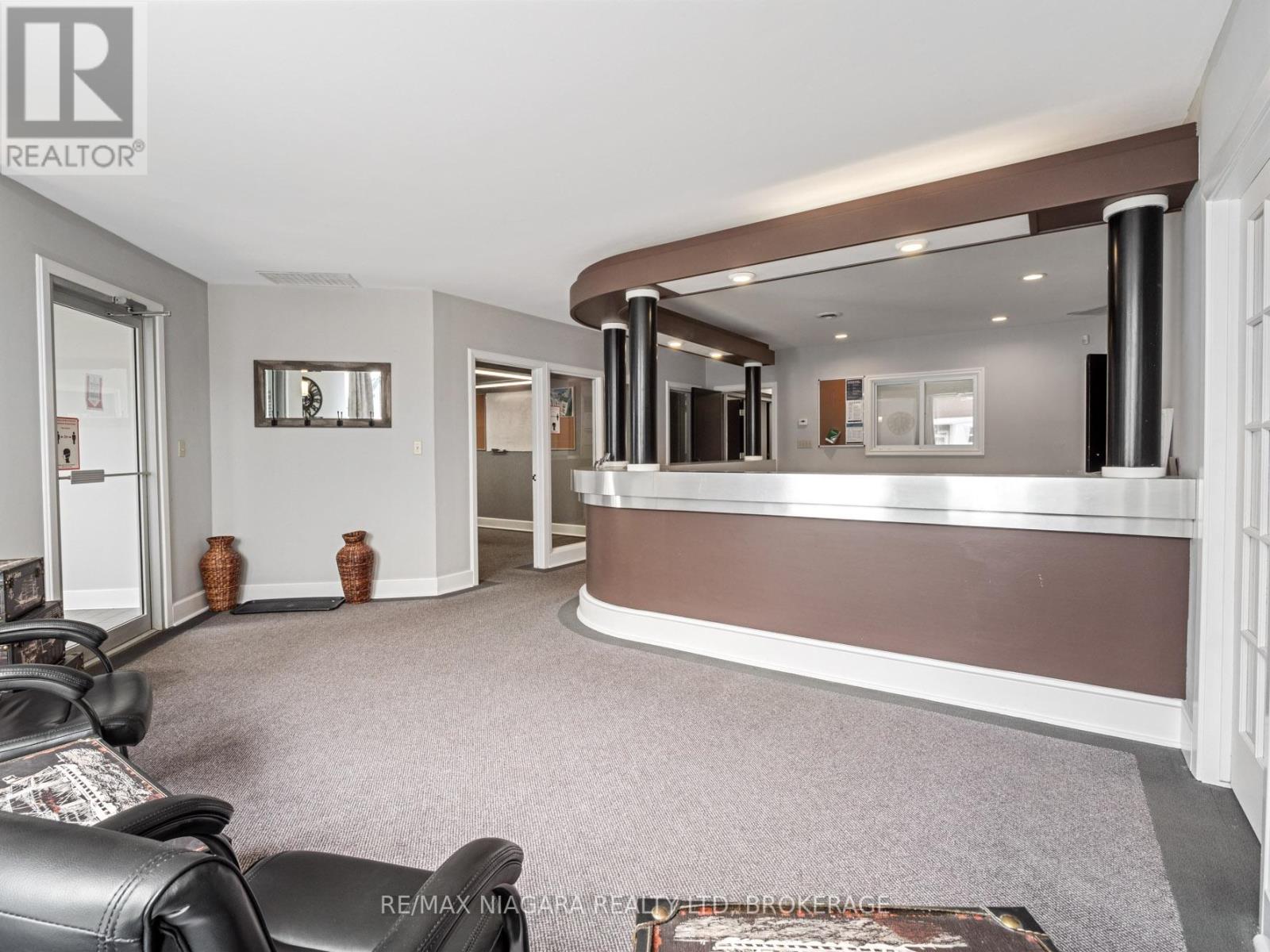 Photo 4 of 240 Jarvis Street, Fort Erie ON