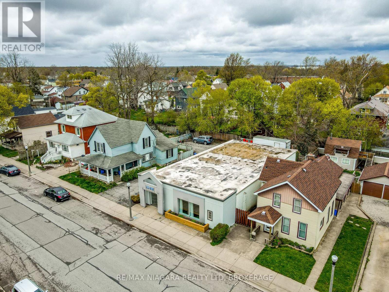 Photo 19 of 240 Jarvis Street, Fort Erie ON