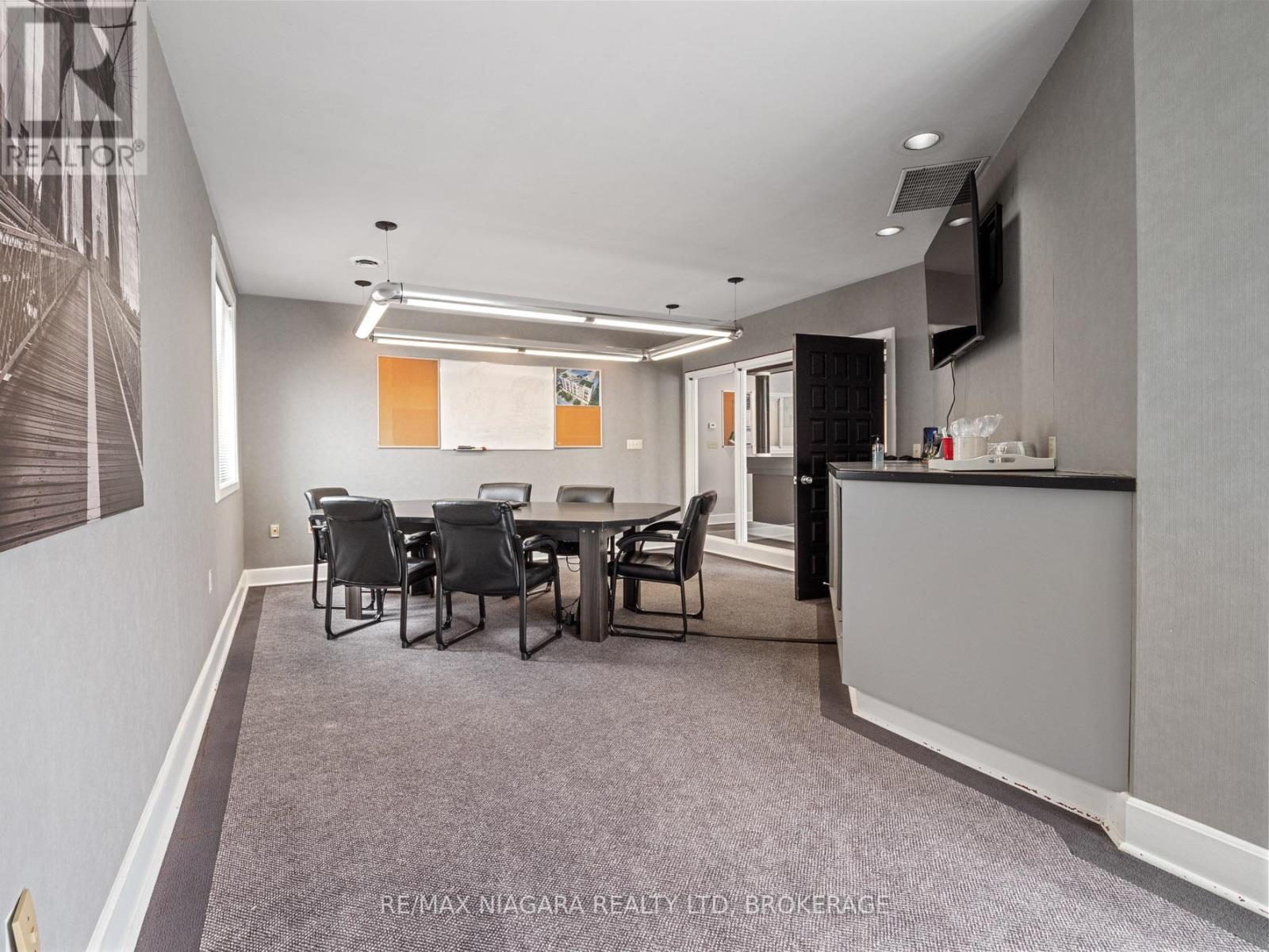 Photo 26 of 240 Jarvis Street, Fort Erie ON