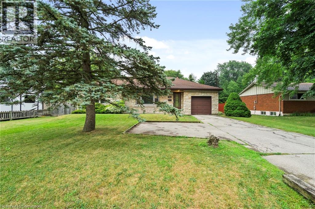 Photo 9 of 265 Fiddlers Green Road, Ancaster ON