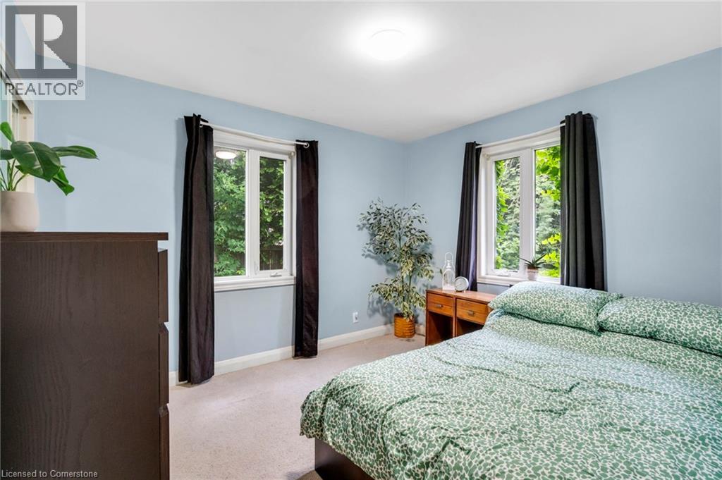 Photo 38 of 265 Fiddlers Green Road, Ancaster ON