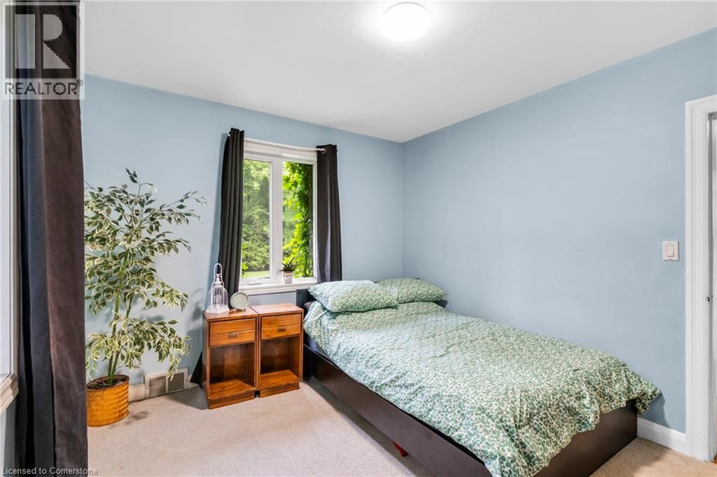 Photo 15 of 265 Fiddlers Green Road, Ancaster ON